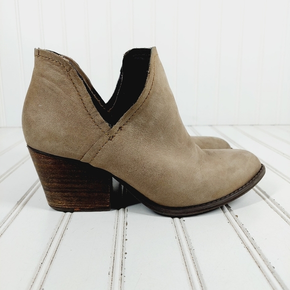 Steve Madden Adelphie Leather Almond Toe Cut Out Ankle  Booties  E979 - Picture 5 of 12